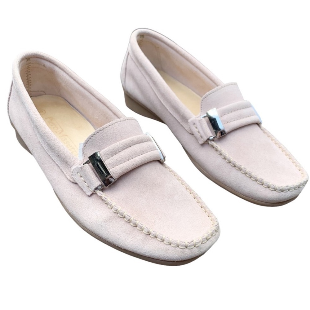 Elegant Cream Loafers for Women